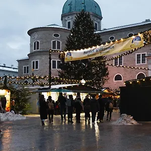 Altstadt-app. Domblick! , Salzburg Austria