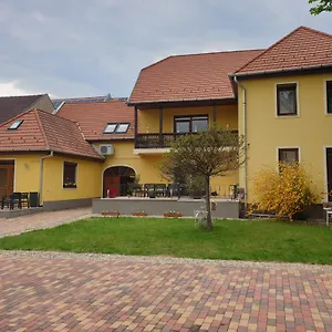 Diófa Eger