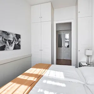 6 Apartment