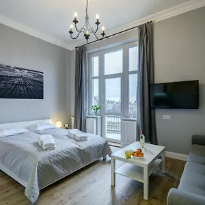 https://dom-house-apartments-podjazd-central-sopot.sopothotels.com